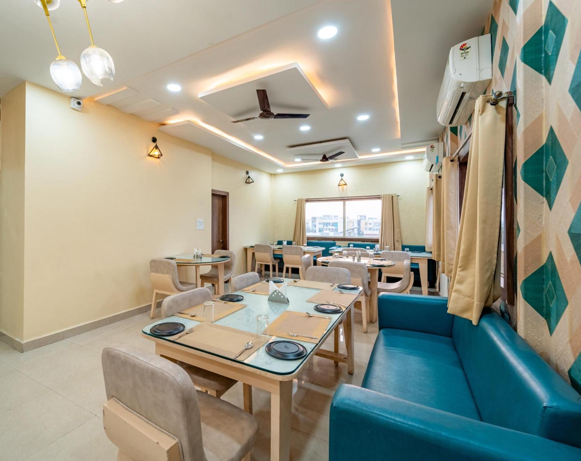 Hotel Treebo Premium Zorba Bhopal Exterior foto