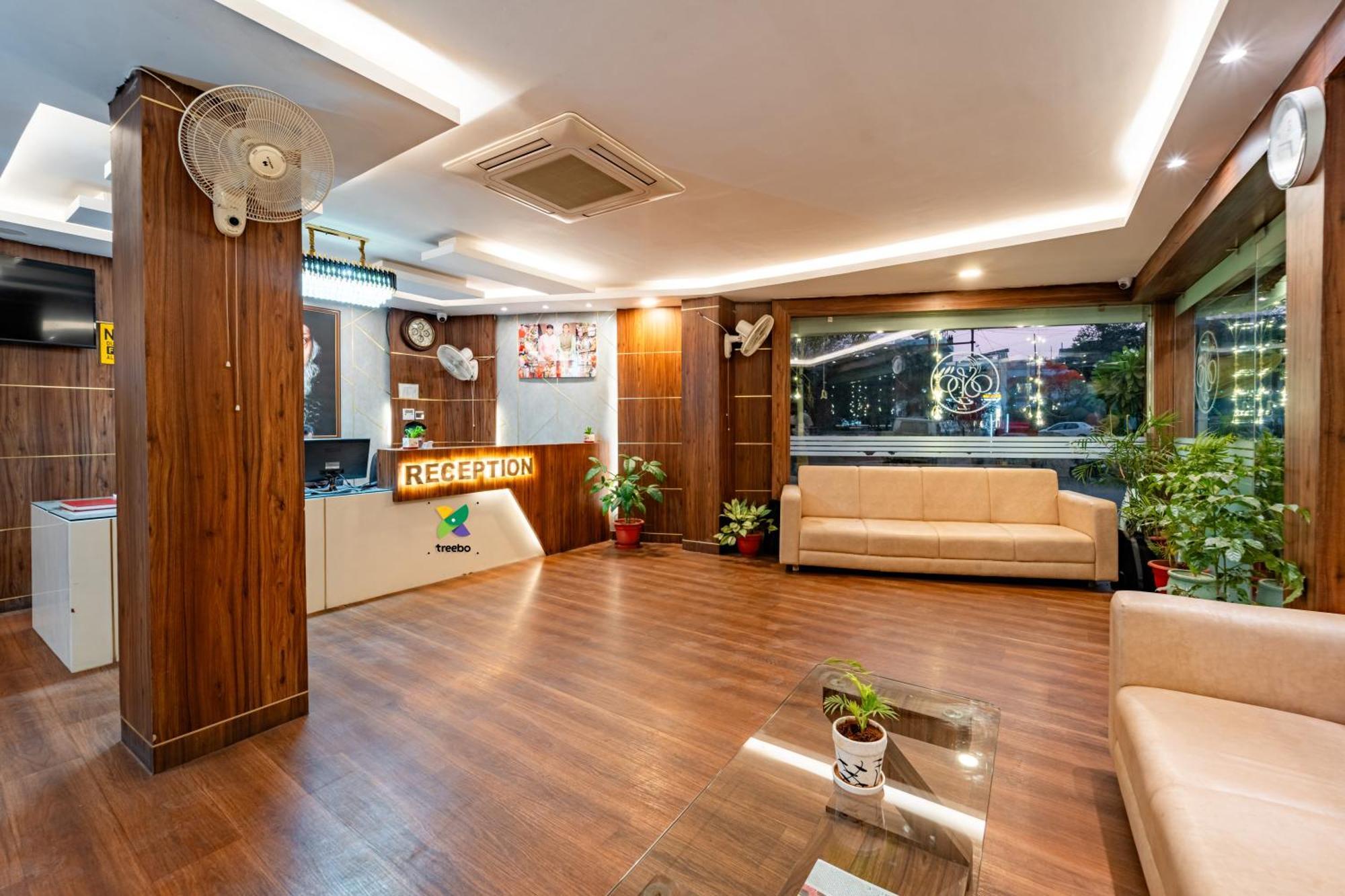 Hotel Treebo Premium Zorba Bhopal Exterior foto