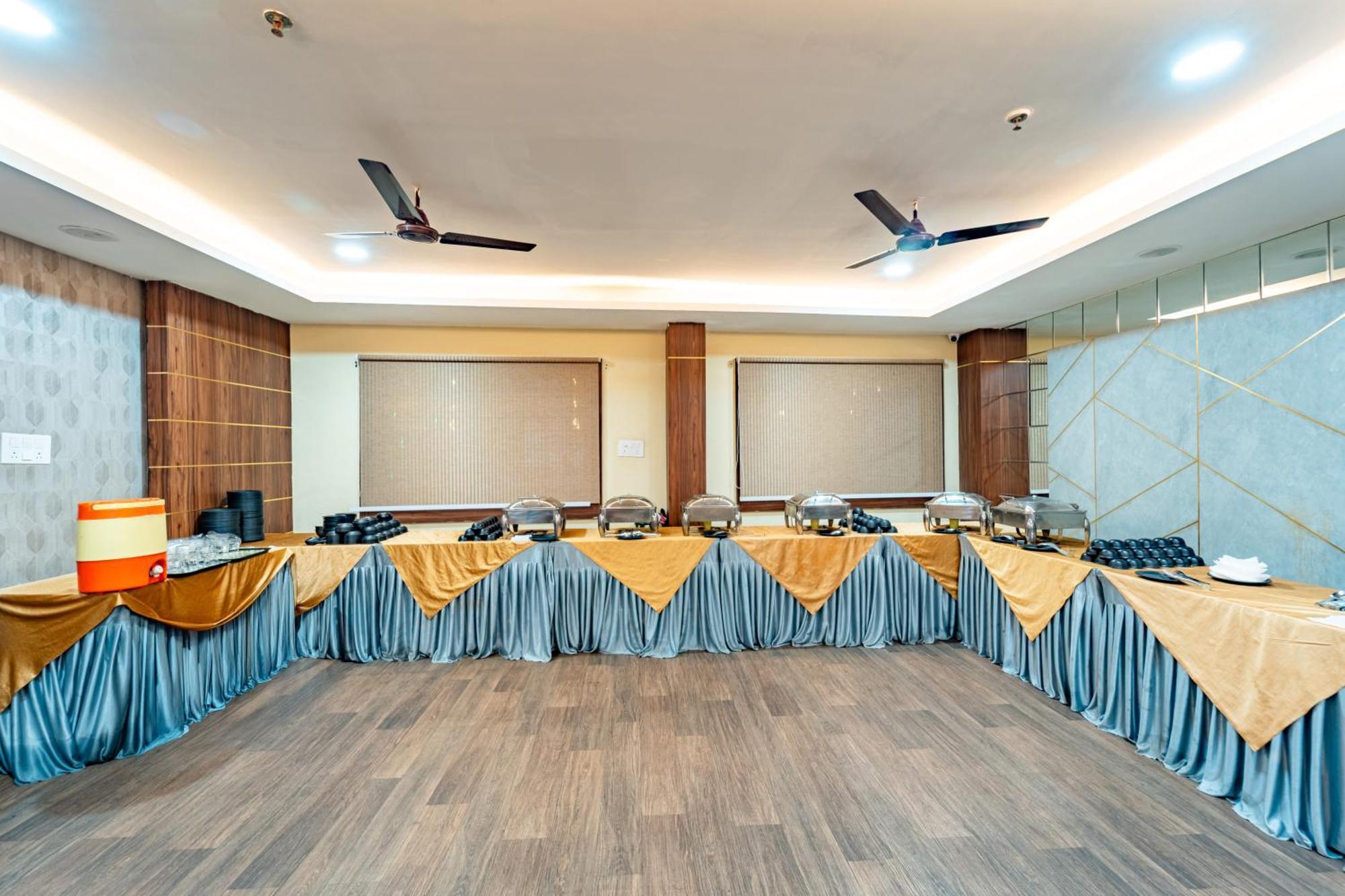 Hotel Treebo Premium Zorba Bhopal Exterior foto